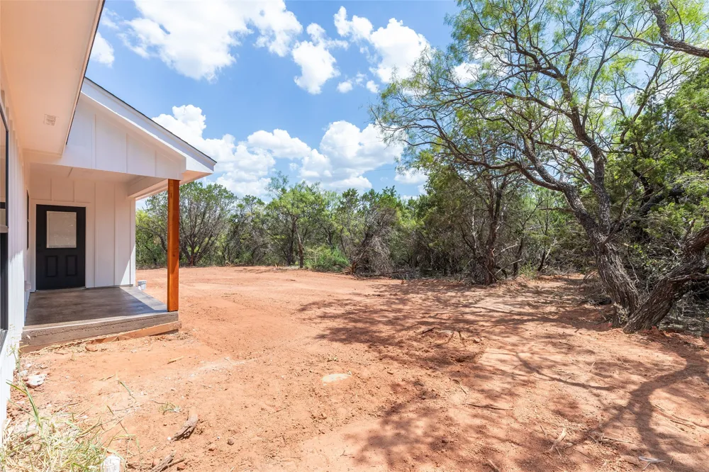 233 Britton Avenue Ovalo, TX 79541