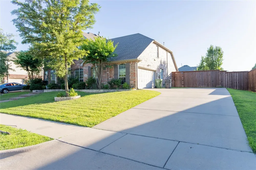 413 Brookmere Lane Murphy, TX 75094