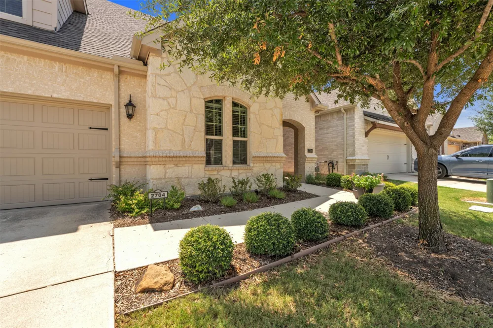 2704 Esplanade Boulevard #2704 Mansfield, TX 76063