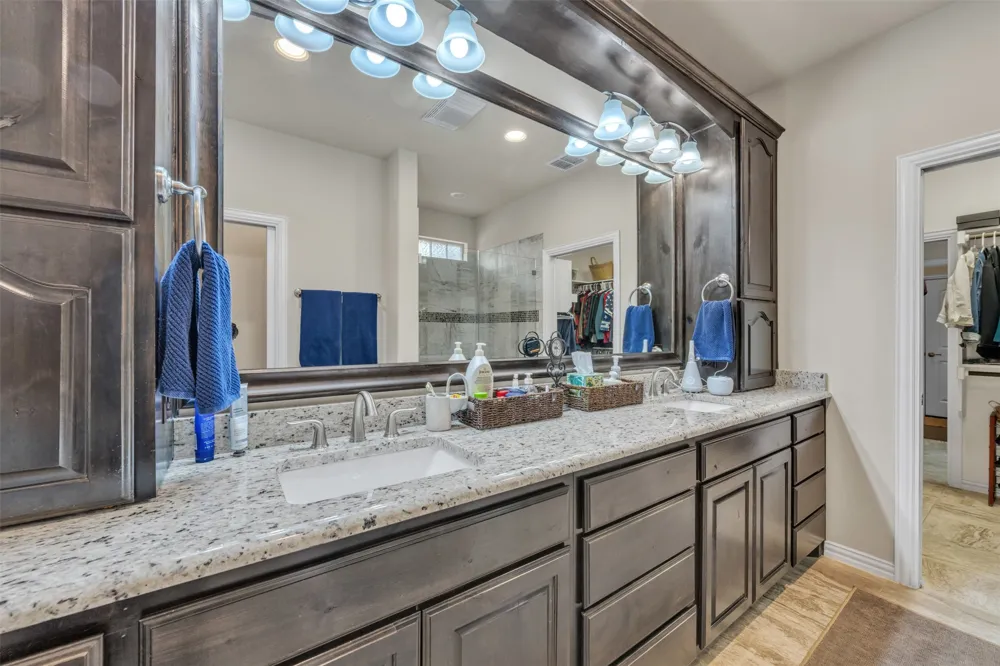 2704 Esplanade Boulevard #2704 Mansfield, TX 76063