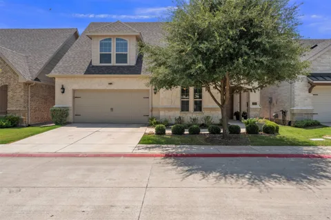 2704 Esplanade Boulevard #2704