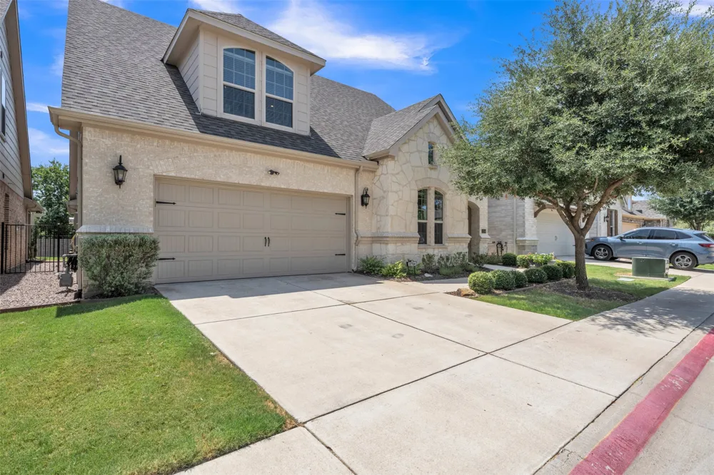 2704 Esplanade Boulevard #2704 Mansfield, TX 76063