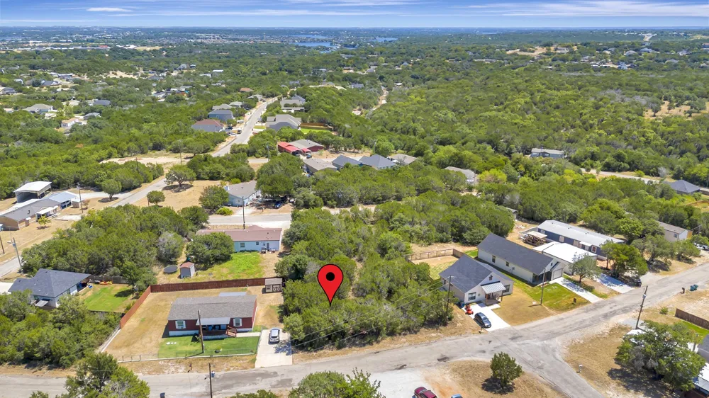 2513 Creekview Drive Granbury, TX 76048