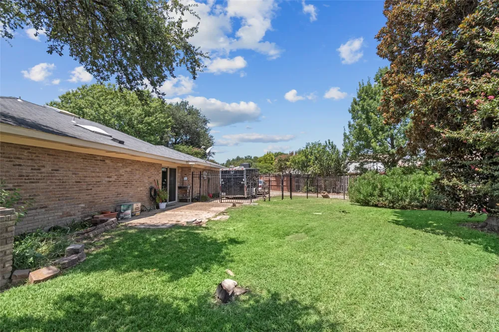 3233 Chimneyrock Drive Plano, TX 75023