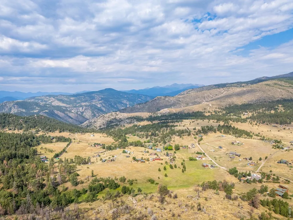 150 Wolf Drive Drake, CO 80515