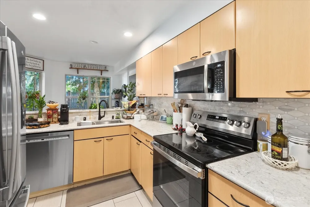 20808 72nd Avenue W #3 Edmonds, WA 98026