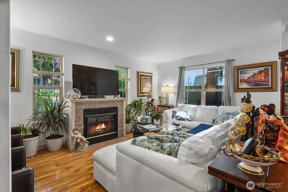 20808 72nd Avenue W #3 Edmonds, WA 98026