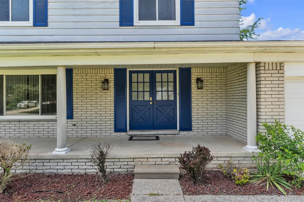 28595 San Carlos Street Southfield City, MI 48076