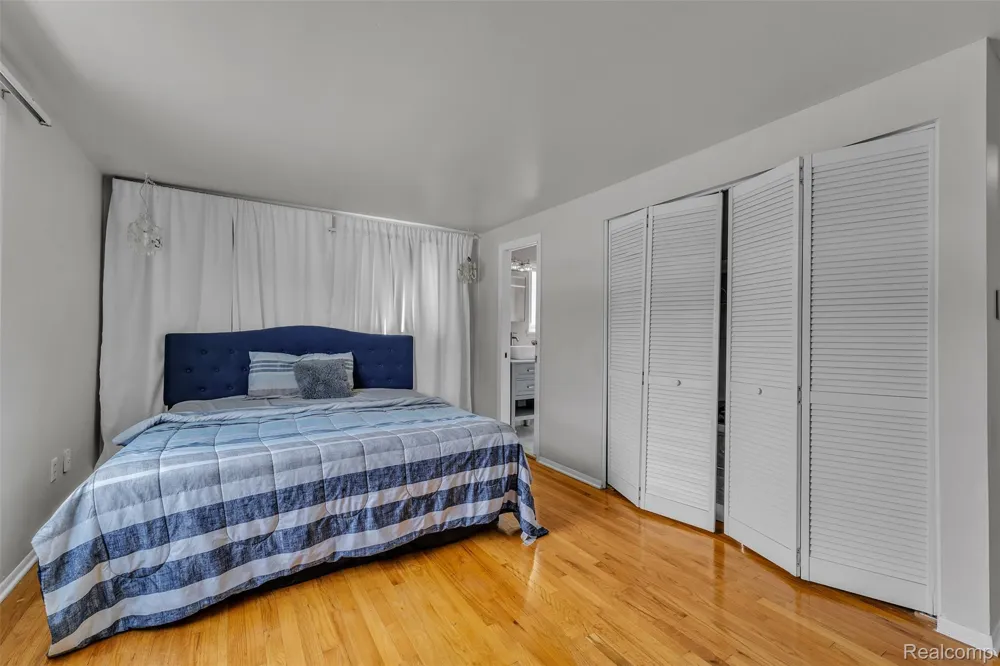 28595 San Carlos Street Southfield City, MI 48076