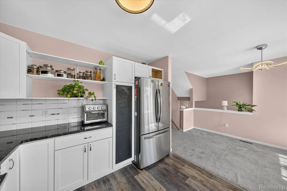 217 Oak Ridge Drive Pontiac City, MI 48341