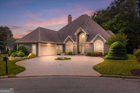 210 Masters View CT