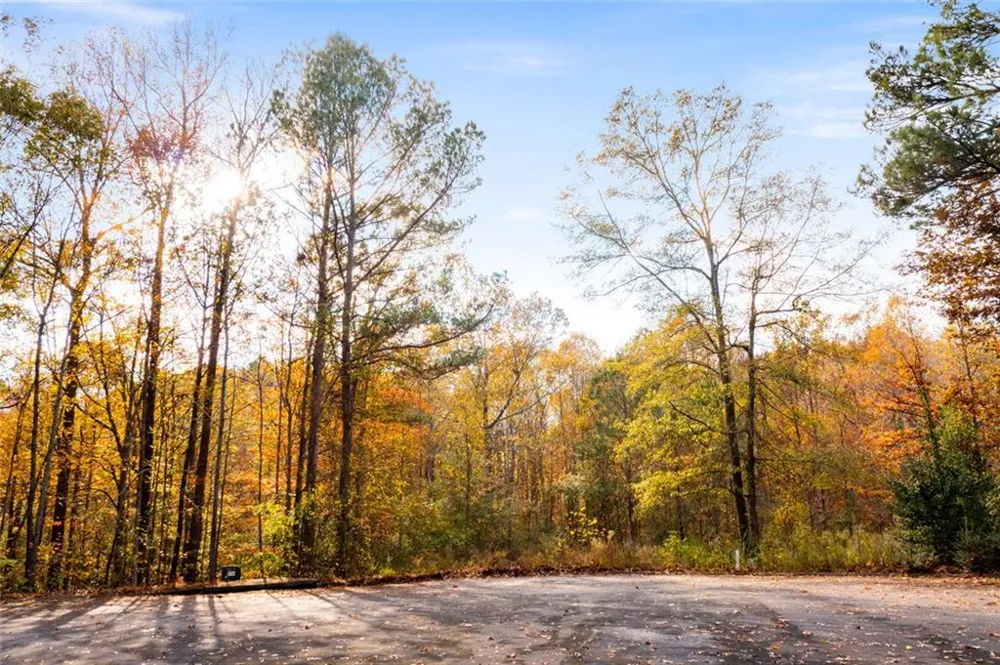 301 River Place Drive NW Calhoun, GA 30701