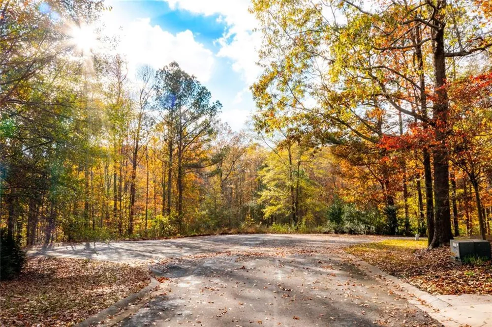 301 River Place Drive NW Calhoun, GA 30701