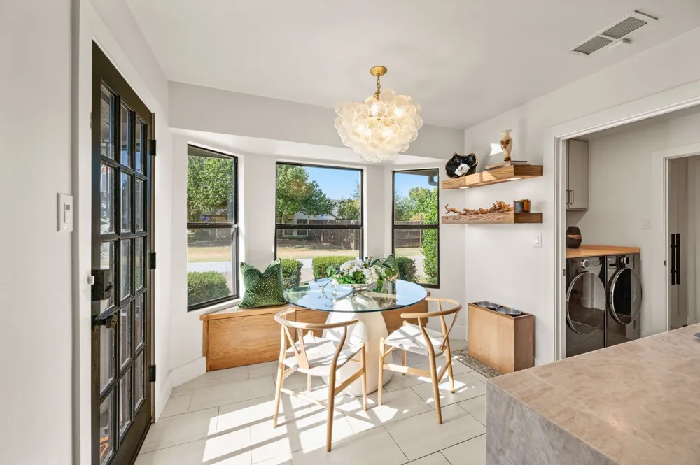 2403 Carroll Avenue Southlake, TX 76092