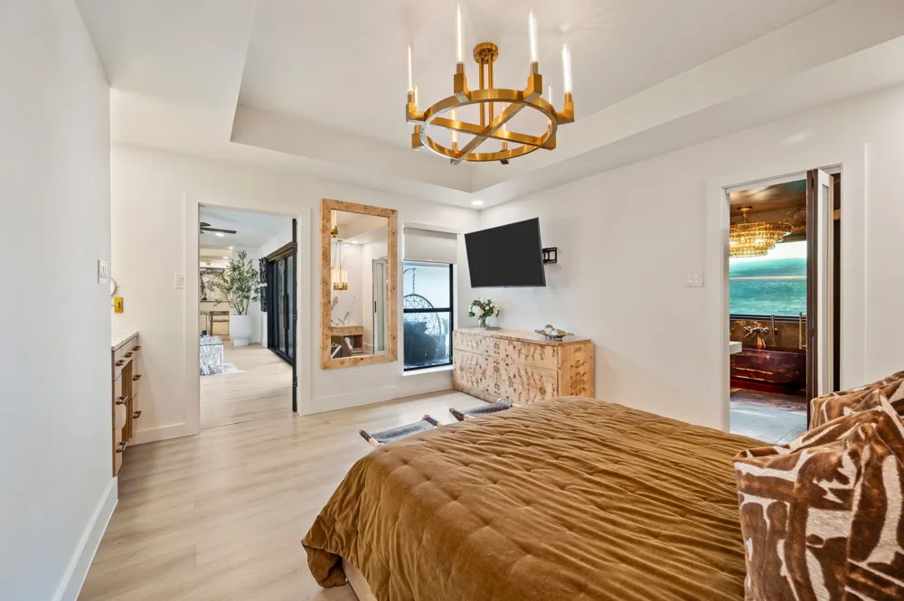 2403 Carroll Avenue Southlake, TX 76092
