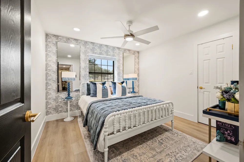 2403 Carroll Avenue Southlake, TX 76092