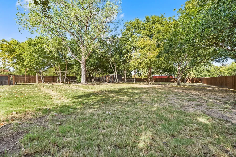 2403 Carroll Avenue Southlake, TX 76092