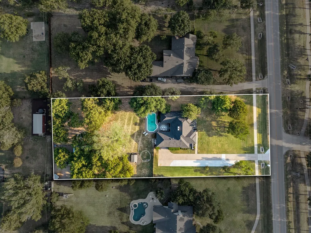 2403 Carroll Avenue Southlake, TX 76092
