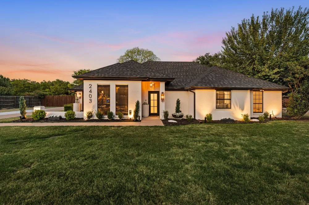 2403 Carroll Avenue Southlake, TX 76092