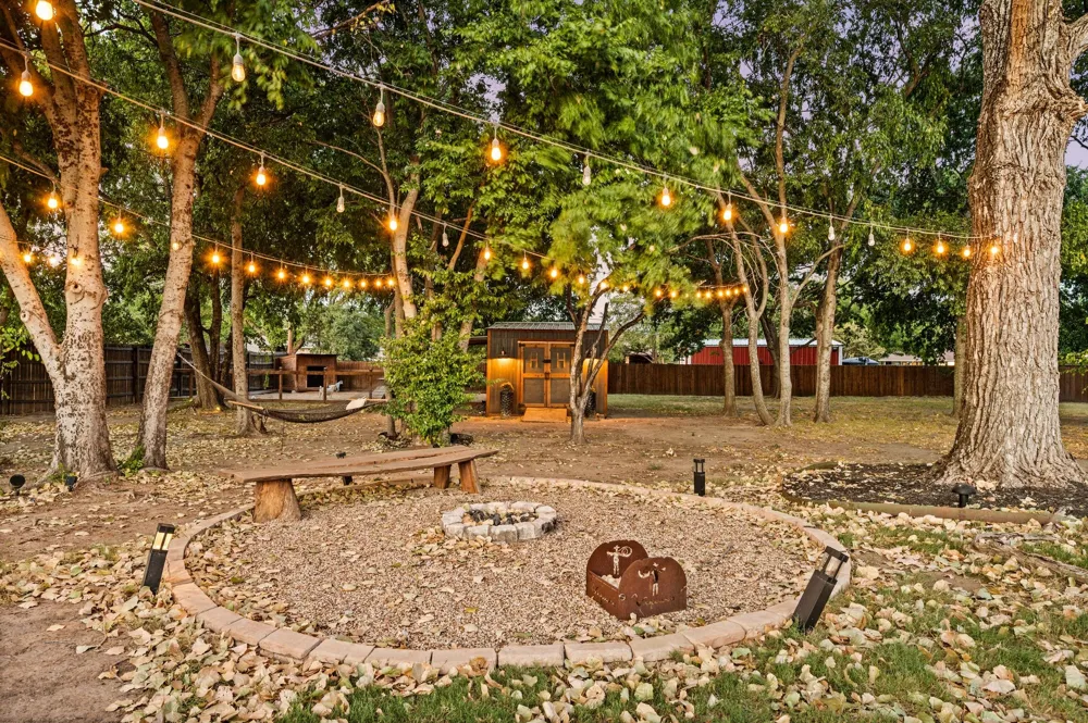 2403 Carroll Avenue Southlake, TX 76092