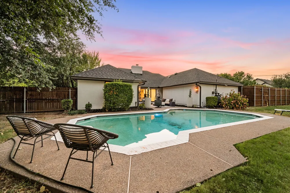 2403 Carroll Avenue Southlake, TX 76092