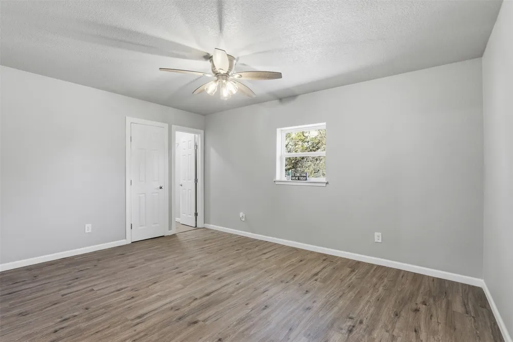 2808 Sky Harbour Drive Granbury, TX 76049