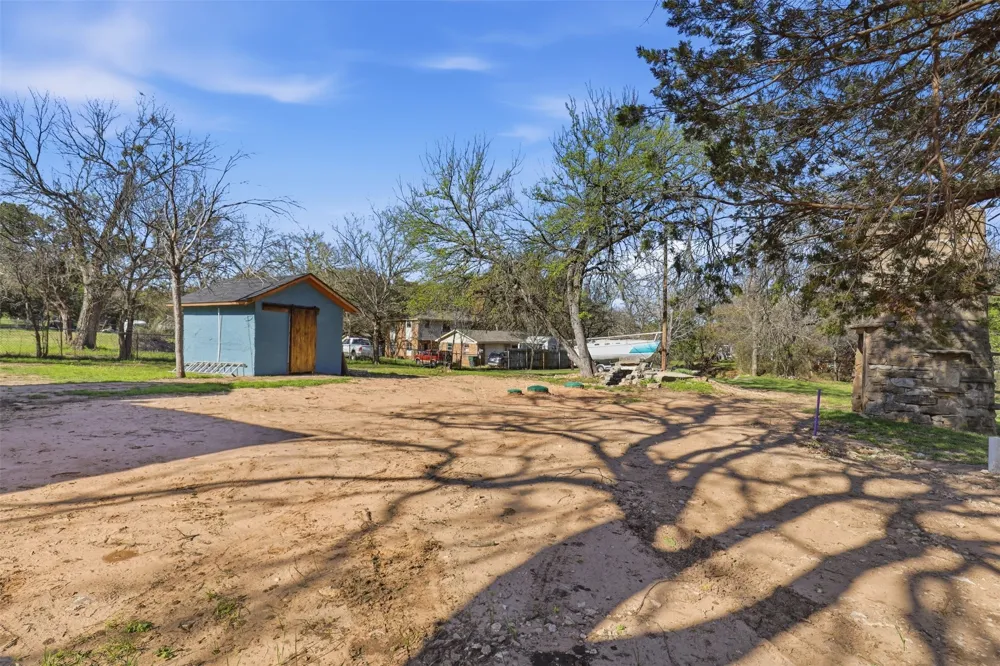 2808 Sky Harbour Drive Granbury, TX 76049