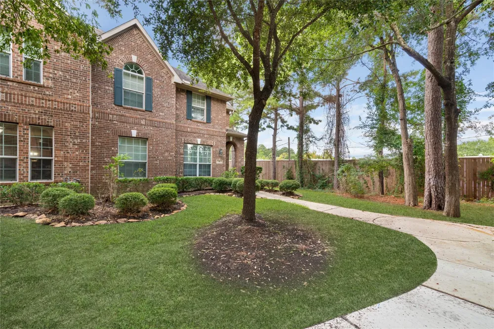 31 Umbria Lane The Woodlands, TX 77382