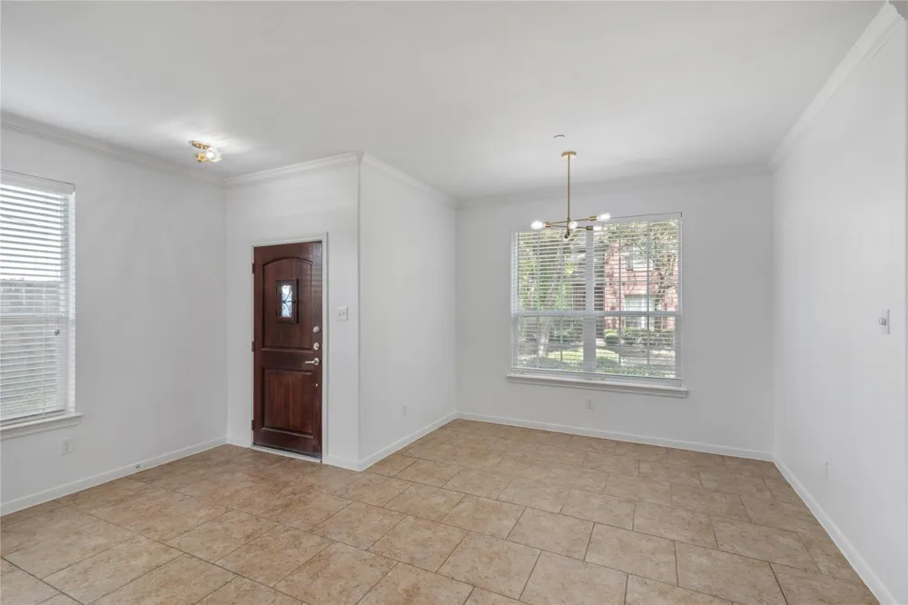 31 Umbria Lane The Woodlands, TX 77382
