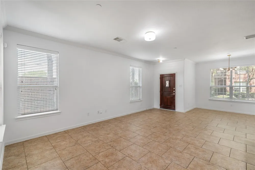 31 Umbria Lane The Woodlands, TX 77382