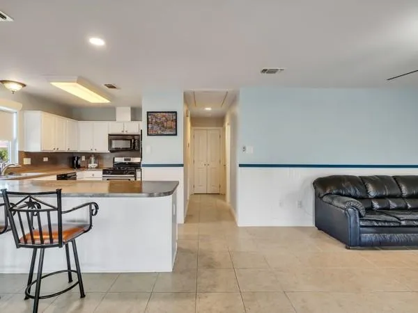 16631 Mansvelt Road Jamaica Beach, TX 77554