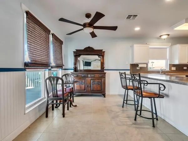 16631 Mansvelt Road Jamaica Beach, TX 77554