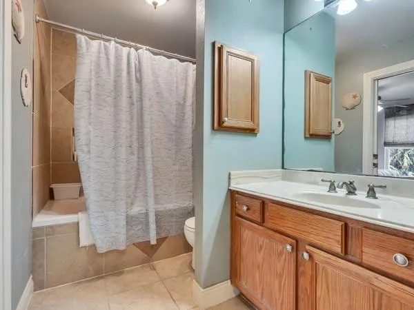 16631 Mansvelt Road Jamaica Beach, TX 77554