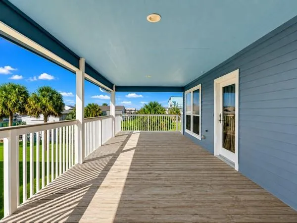 16631 Mansvelt Road Jamaica Beach, TX 77554