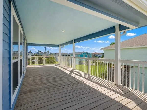 16631 Mansvelt Road Jamaica Beach, TX 77554