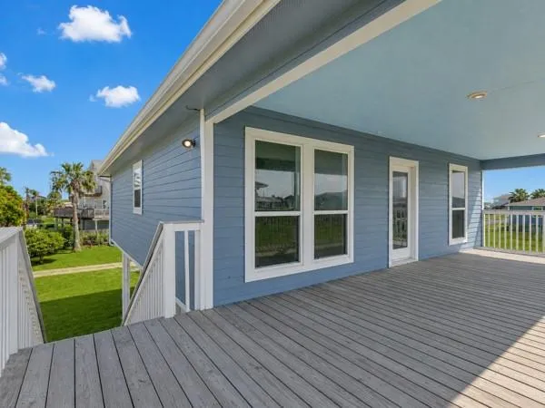 16631 Mansvelt Road Jamaica Beach, TX 77554