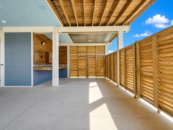 16631 Mansvelt Road Jamaica Beach, TX 77554