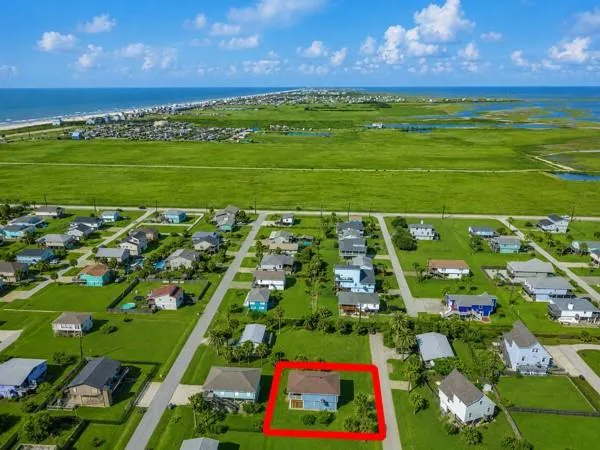 16631 Mansvelt Road Jamaica Beach, TX 77554