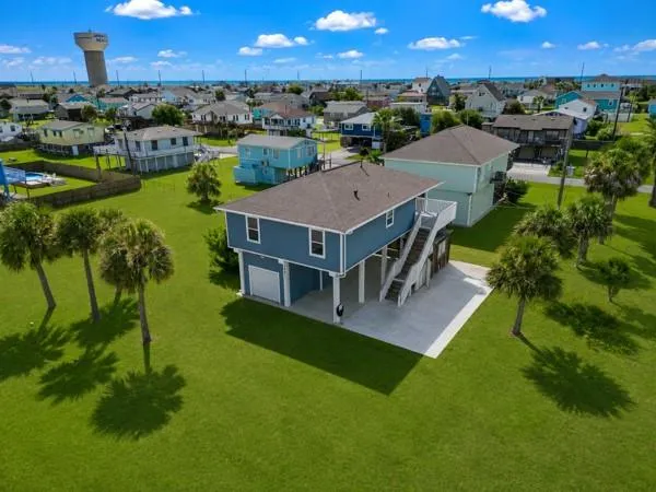 16631 Mansvelt Road Jamaica Beach, TX 77554