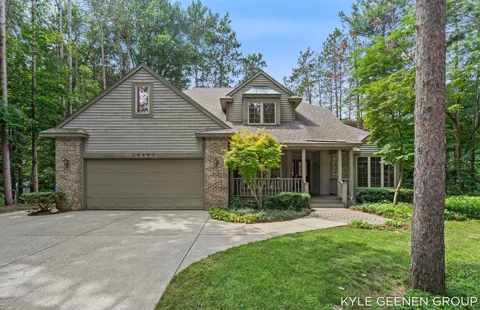 13469 Redbird Lane