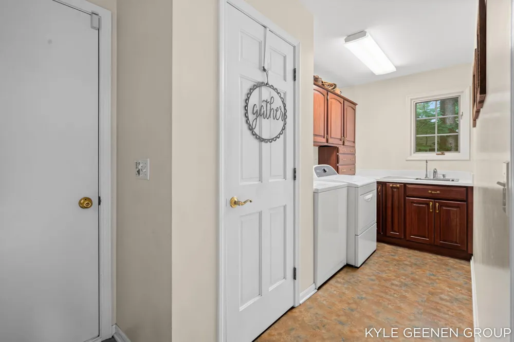 13469 Redbird Lane Grand Haven, MI 49417