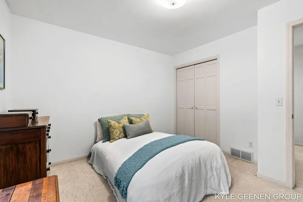 13469 Redbird Lane Grand Haven, MI 49417