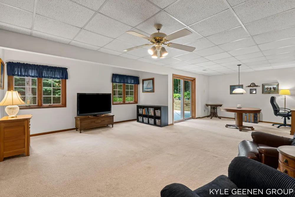 13469 Redbird Lane Grand Haven, MI 49417