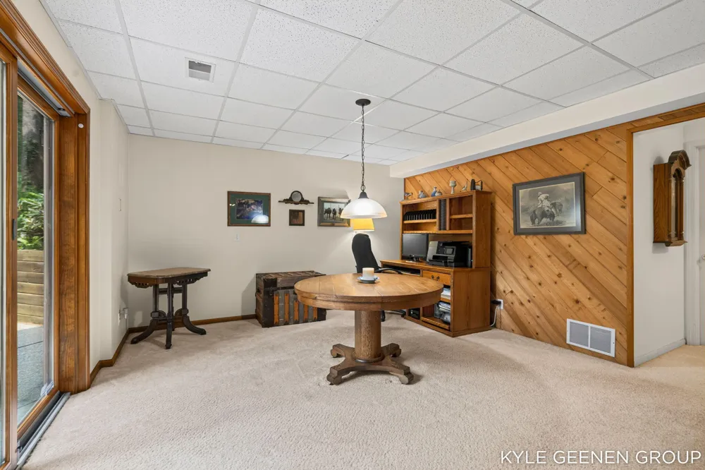13469 Redbird Lane Grand Haven, MI 49417