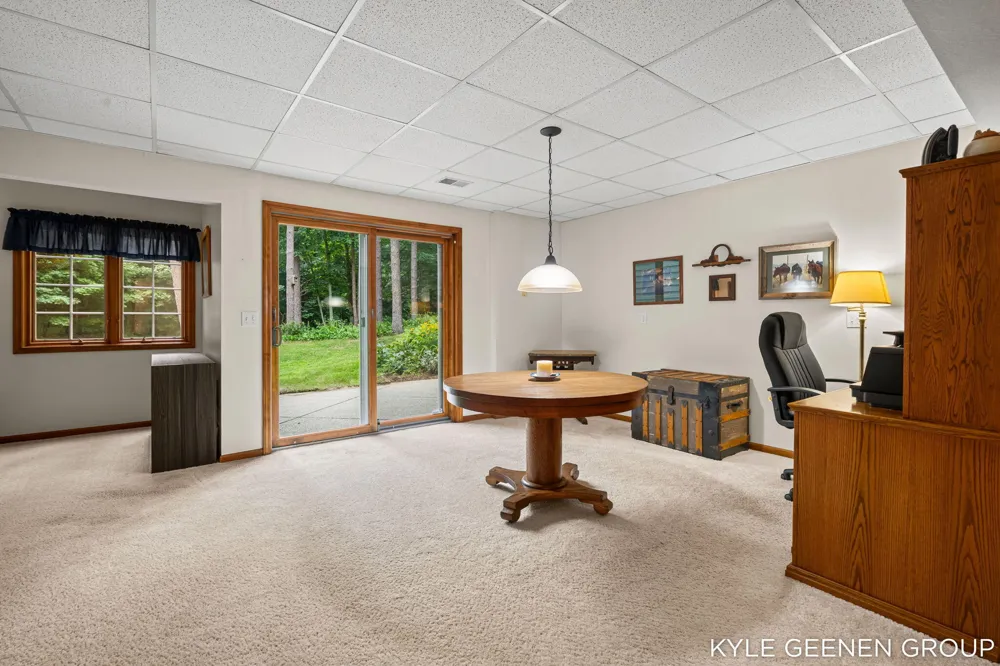 13469 Redbird Lane Grand Haven, MI 49417
