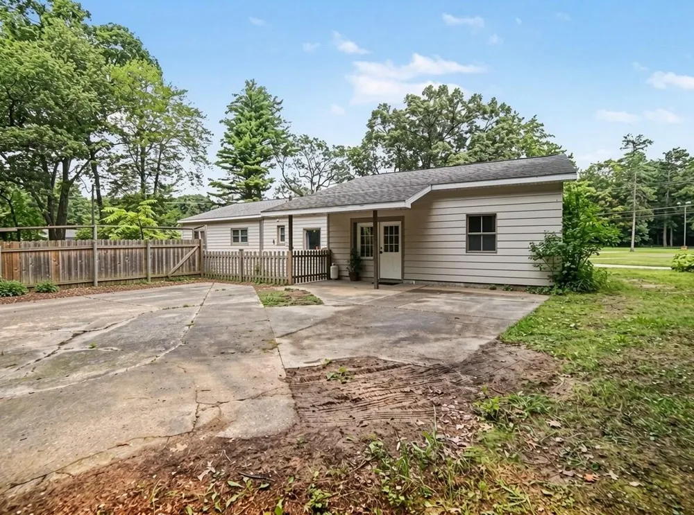 1985 Jebavy Drive Ludington, MI 49431