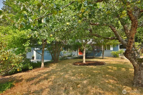 1421 Channel View Lane