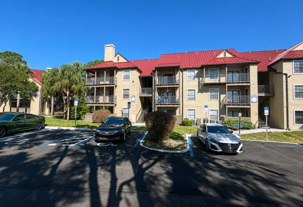 224 AFTON SQUARE #201 Altamonte Springs, FL 32714