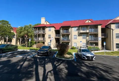 224 AFTON SQUARE #201