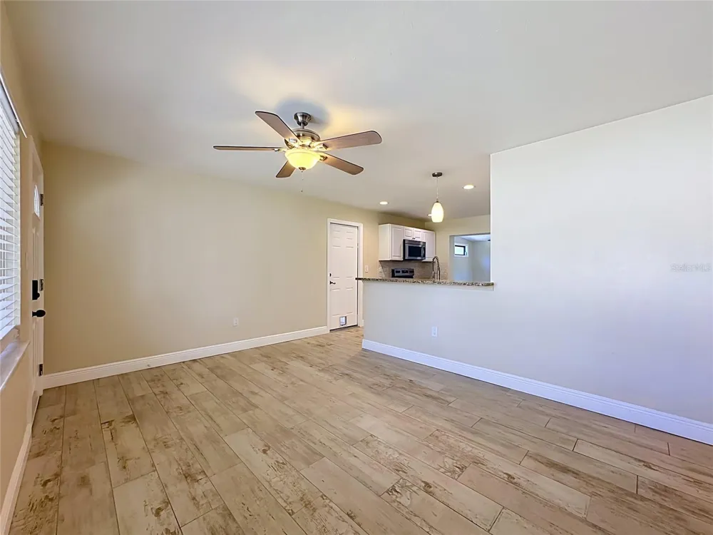 2212 VINSON AVENUE Sarasota, FL 34232